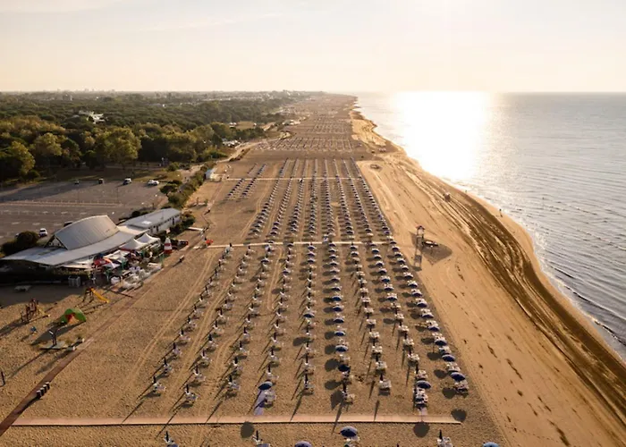 Functional With Shared Pool Apartmán *